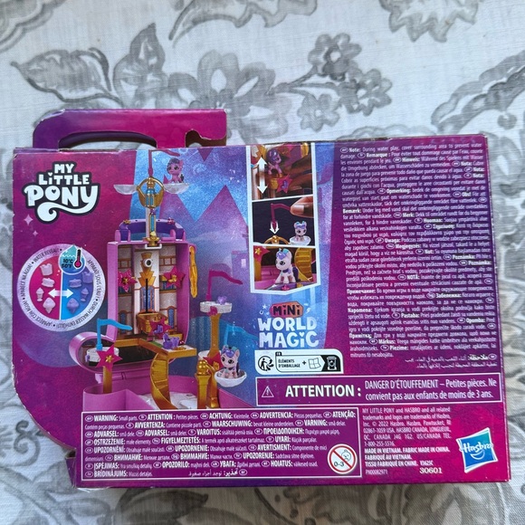 My Little Pony Mini World Magic Creation Zephyr Heights Playset - Picture 4 of 13